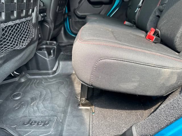 Used 2019 Jeep Wrangler Unlimited Rubicon w/ LED Lighting Group AWD/4WD image 22
