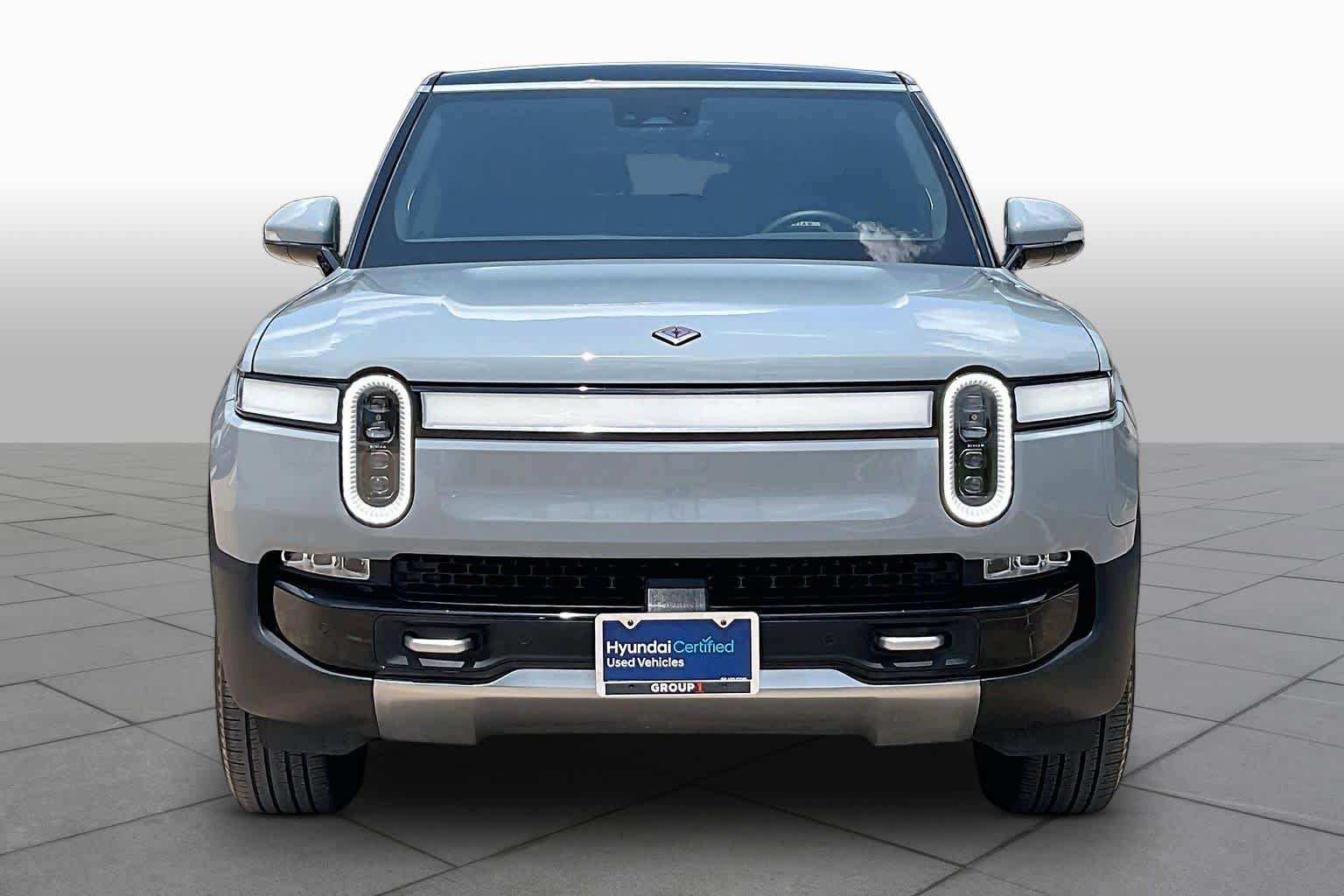 Used 2024 Rivian R1S Adventure AWD/4WD image 3