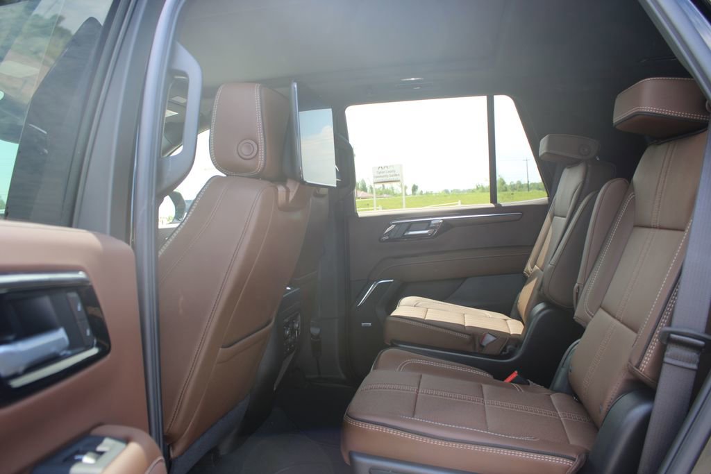 New 2026 Chevrolet Tahoe High Country AWD/4WD image 25