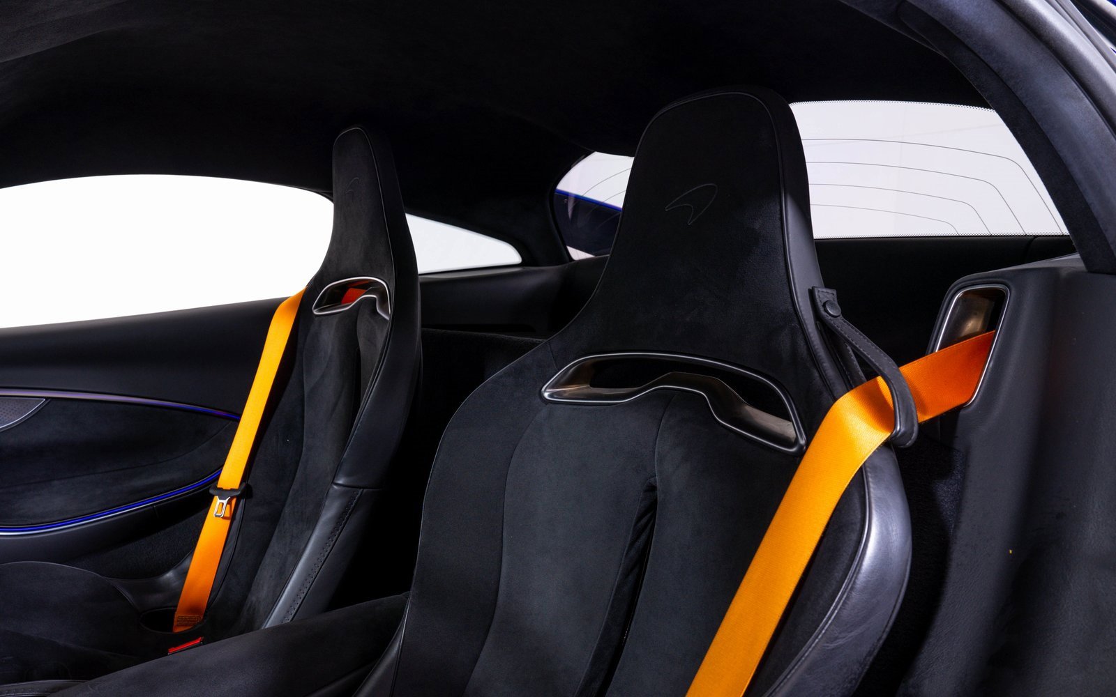 Used 2023 McLaren Artura image 20