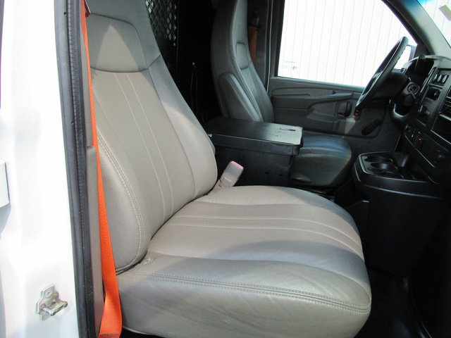 Used 2013 Chevrolet Express 2500 RWD image 13
