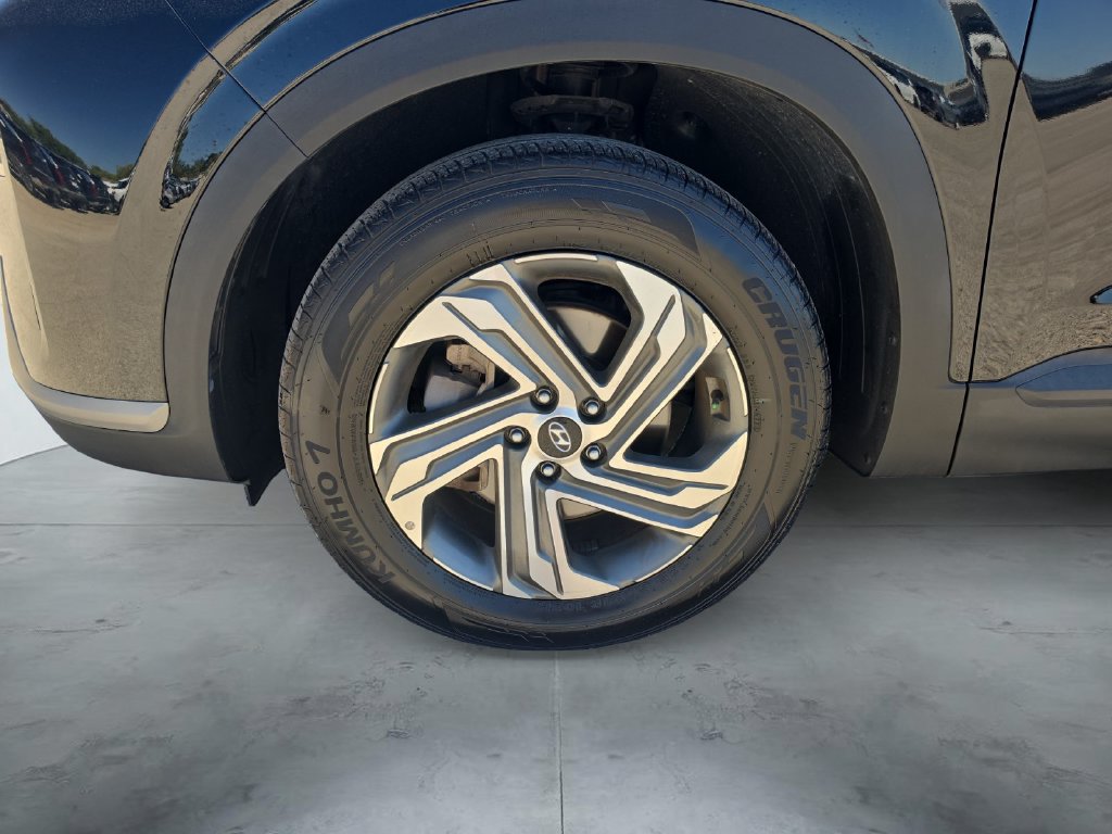 Used 2023 Hyundai Santa Fe SEL FWD image 14