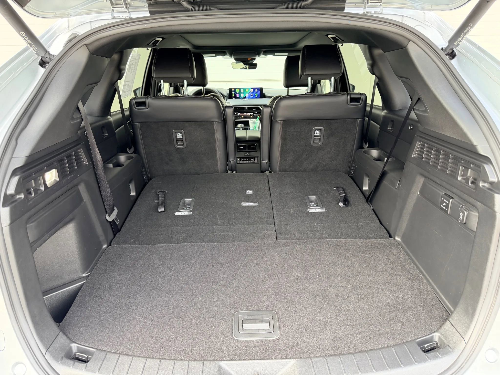 Used 2025 MAZDA CX-90 3.3 Turbo w/ Premium Plus Pkg image 15