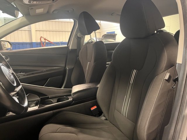 Used 2023 Hyundai Elantra SEL w/ Convenience Package image 22