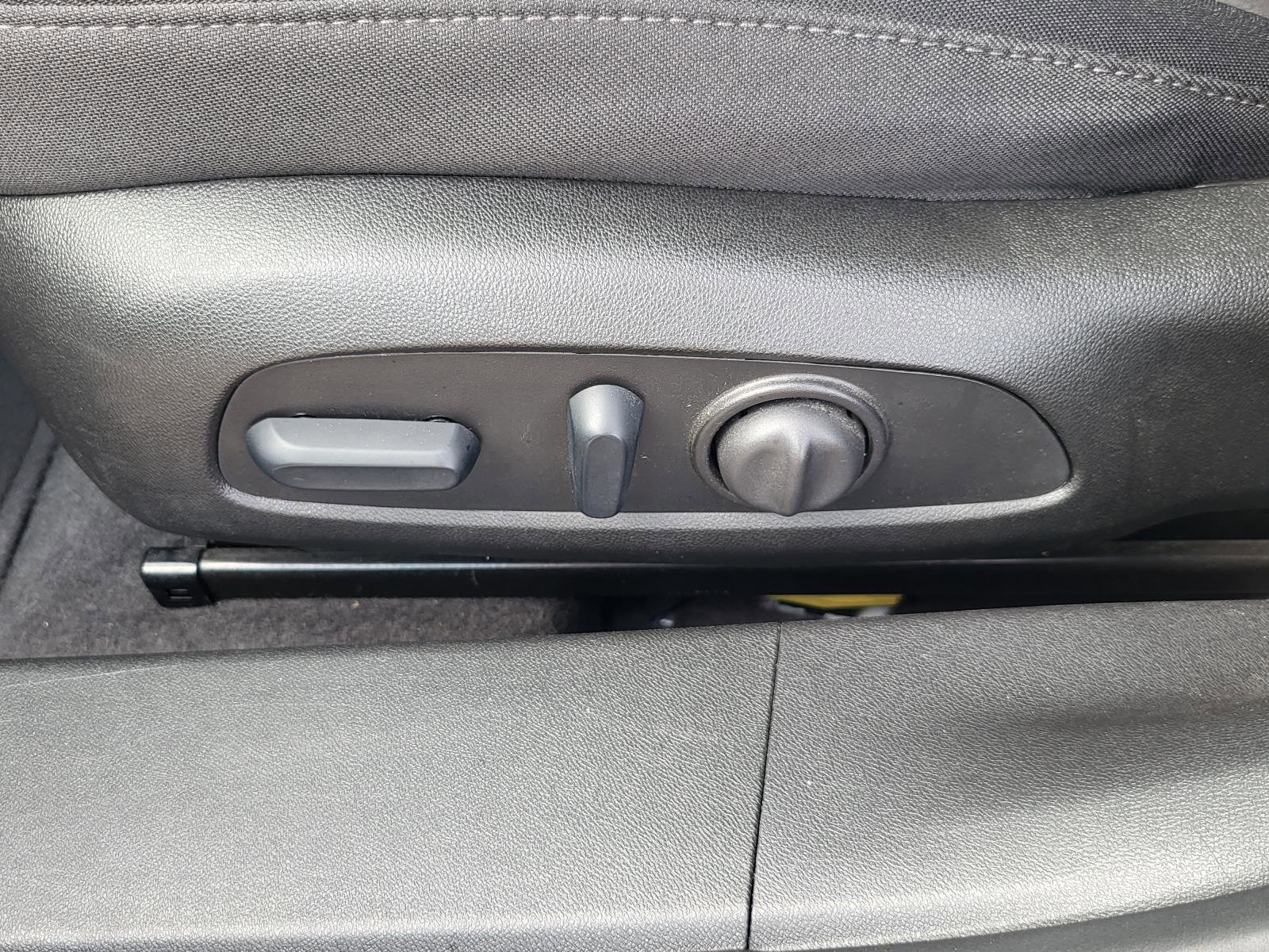 Used 2024 Chevrolet Malibu LT image 17