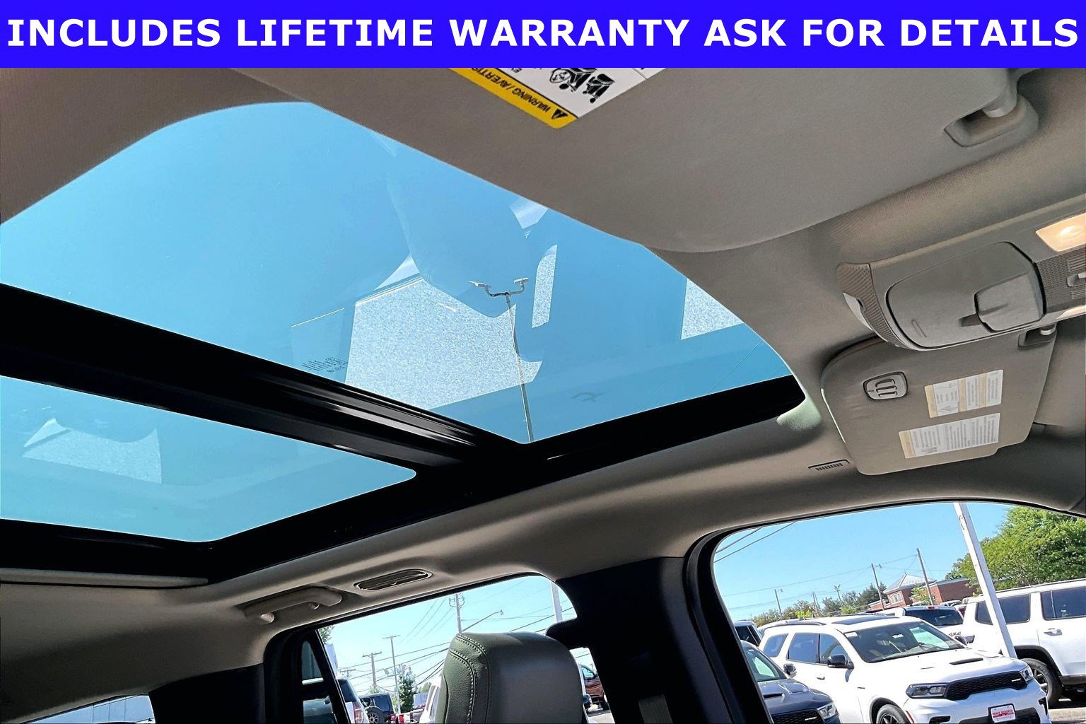 Used 2018 Ford Expedition Limited w/ Equipment Group 301A AWD/4WD image 19