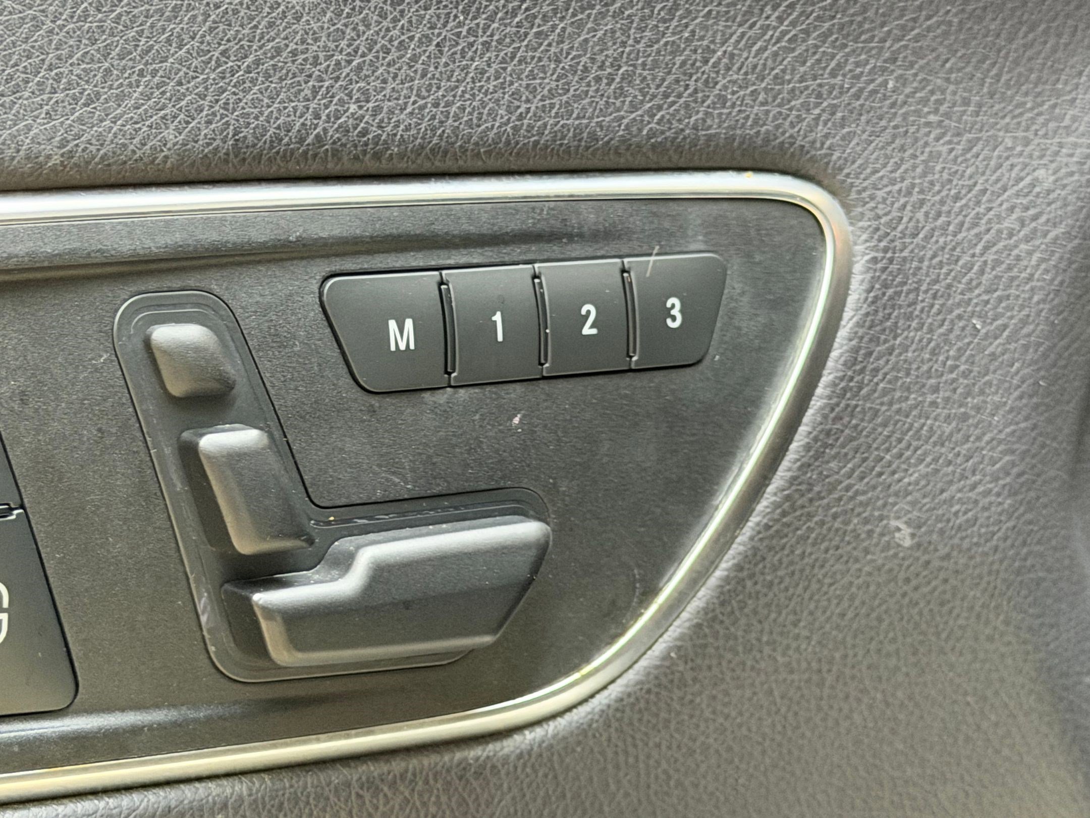 Used 2015 Mercedes-Benz CLA 250 image 15