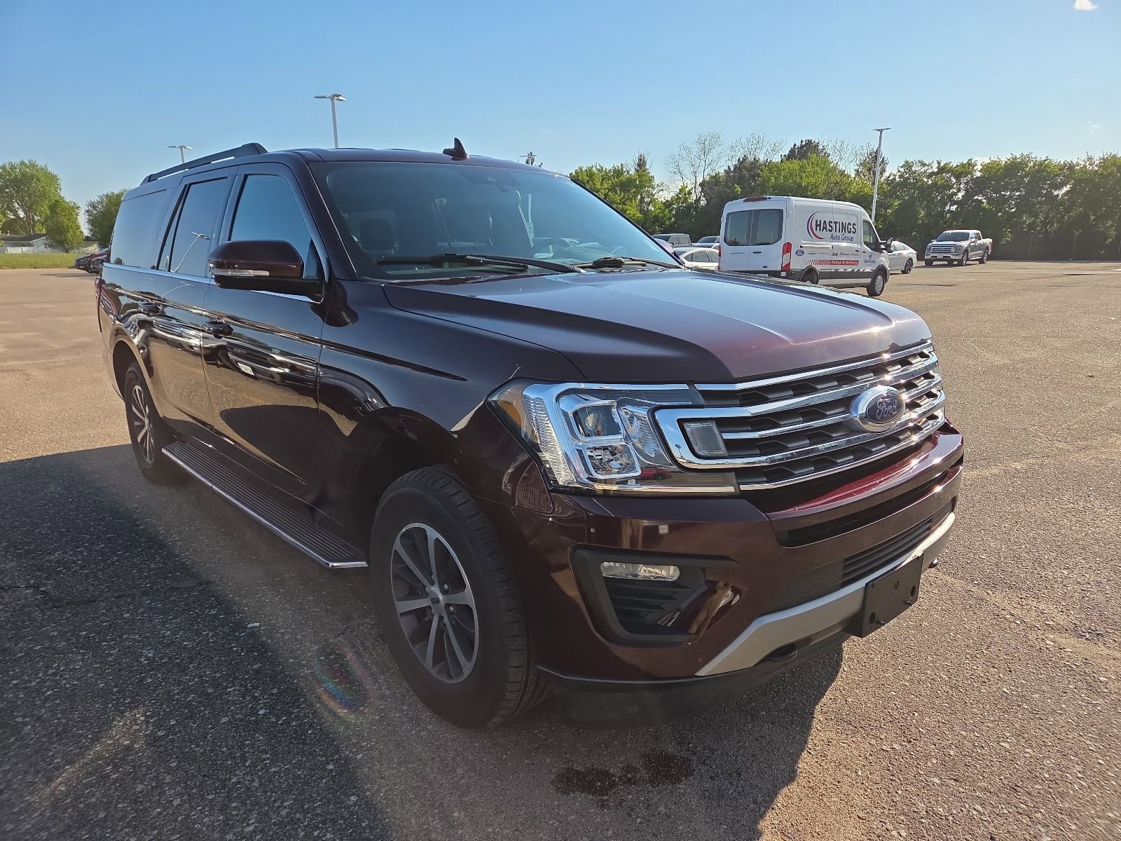 Used 2020 Ford Expedition Max XLT w/ Equipment Group 202A AWD/4WD image 6