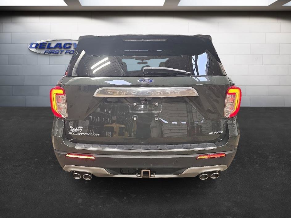 Used 2022 Ford Explorer Platinum w/ Equipment Group 601A image 4