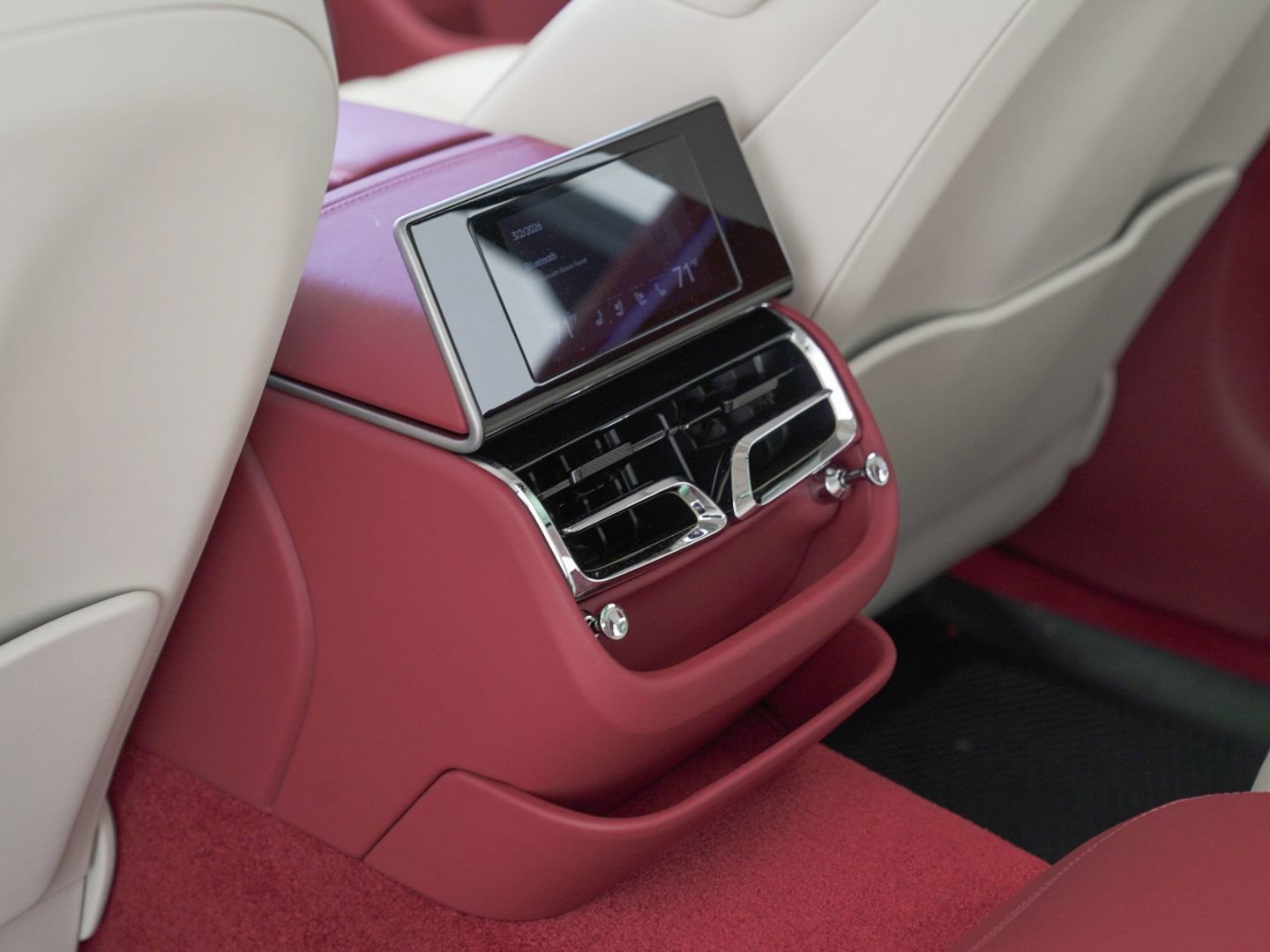 Used 2023 Bentley Flying Spur V8 image 14