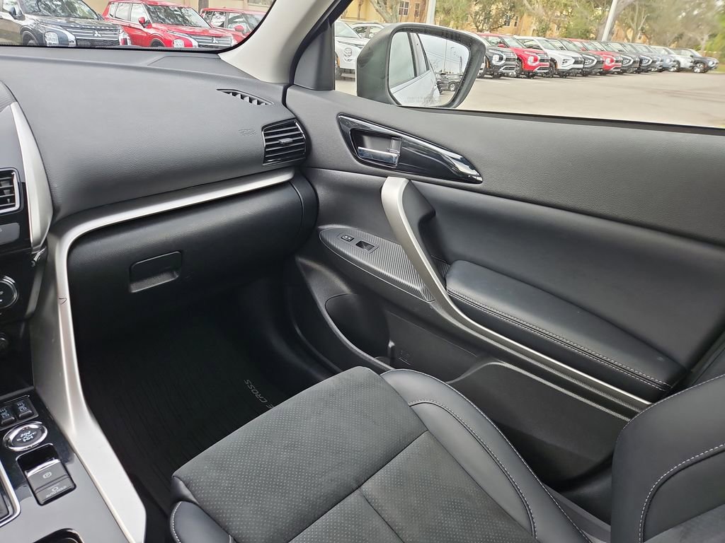 Used 2024 Mitsubishi Eclipse Cross SE image 11