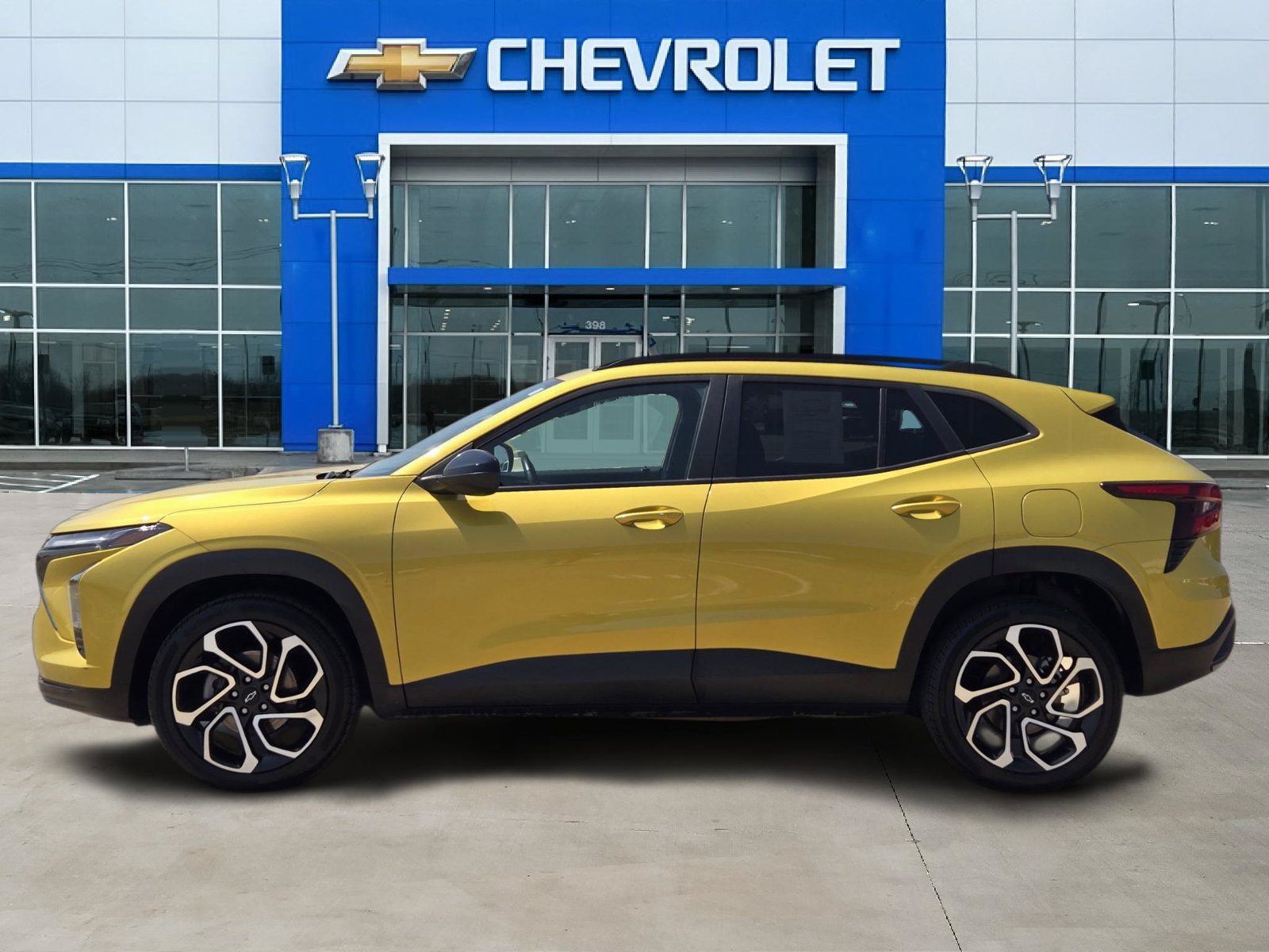 Certified 2024 Chevrolet Trax RS w/ Sunroof Package FWD image 3