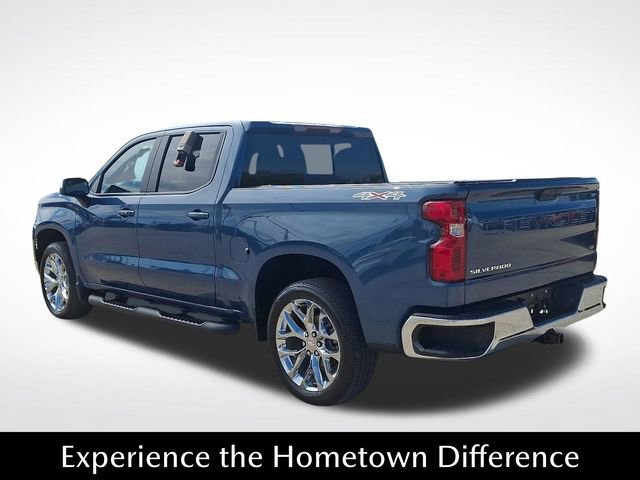 Used 2024 Chevrolet Silverado 1500 LT w/ Leather Package AWD/4WD image 4