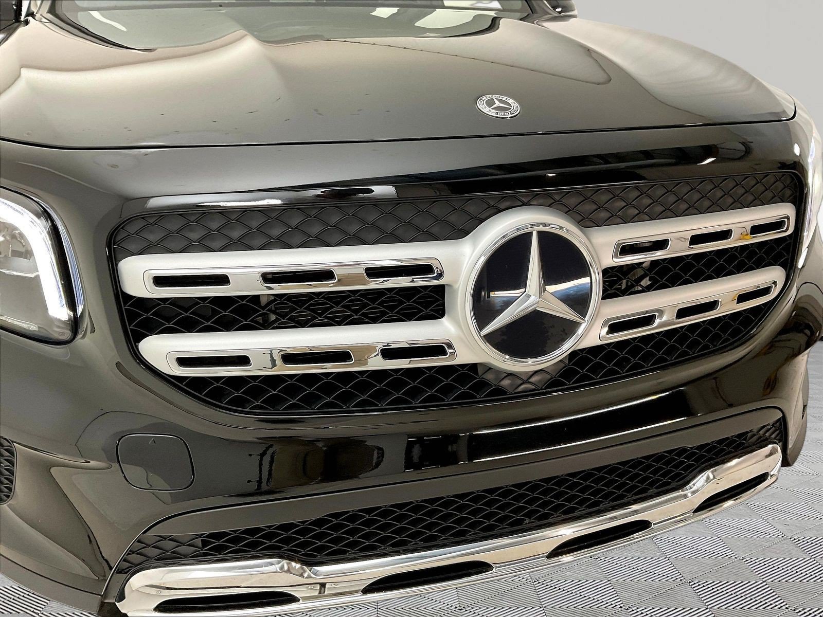 Certified 2023 Mercedes-Benz GLB 250 4MATIC image 33