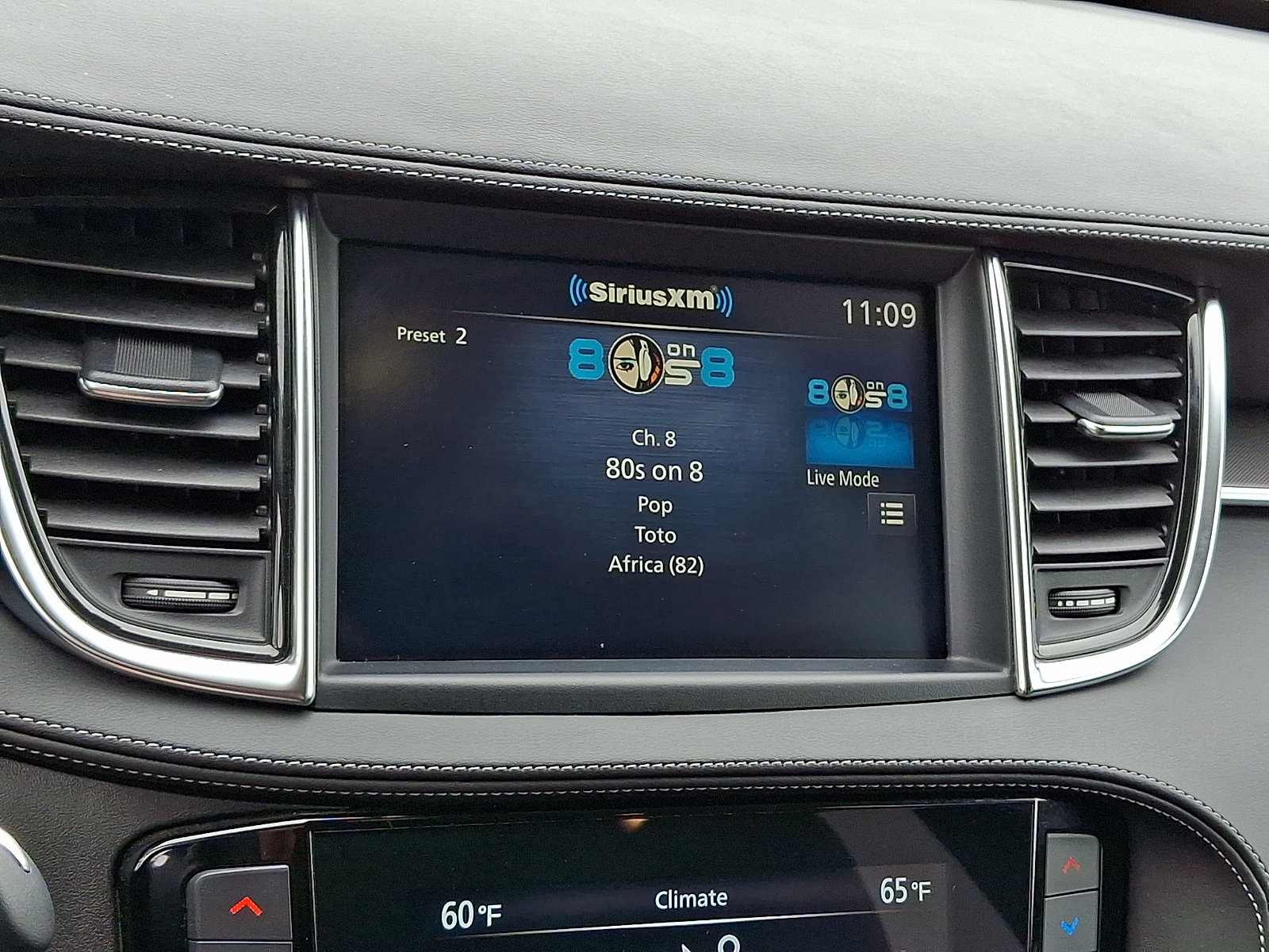 Certified 2023 INFINITI QX50 Luxe AWD/4WD image 18