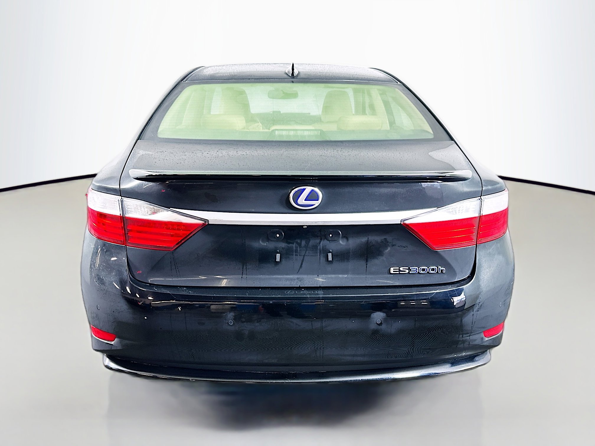 Used 2015 Lexus ES 300h image 6
