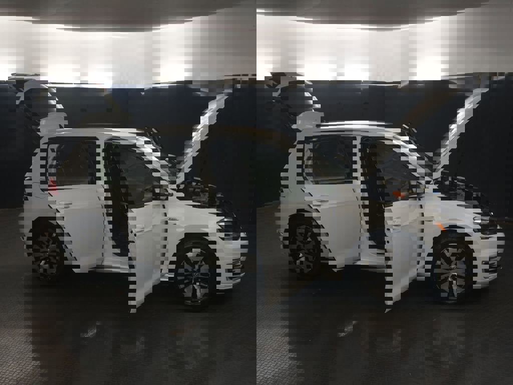 Used 2019 Volkswagen e-Golf SE image 34