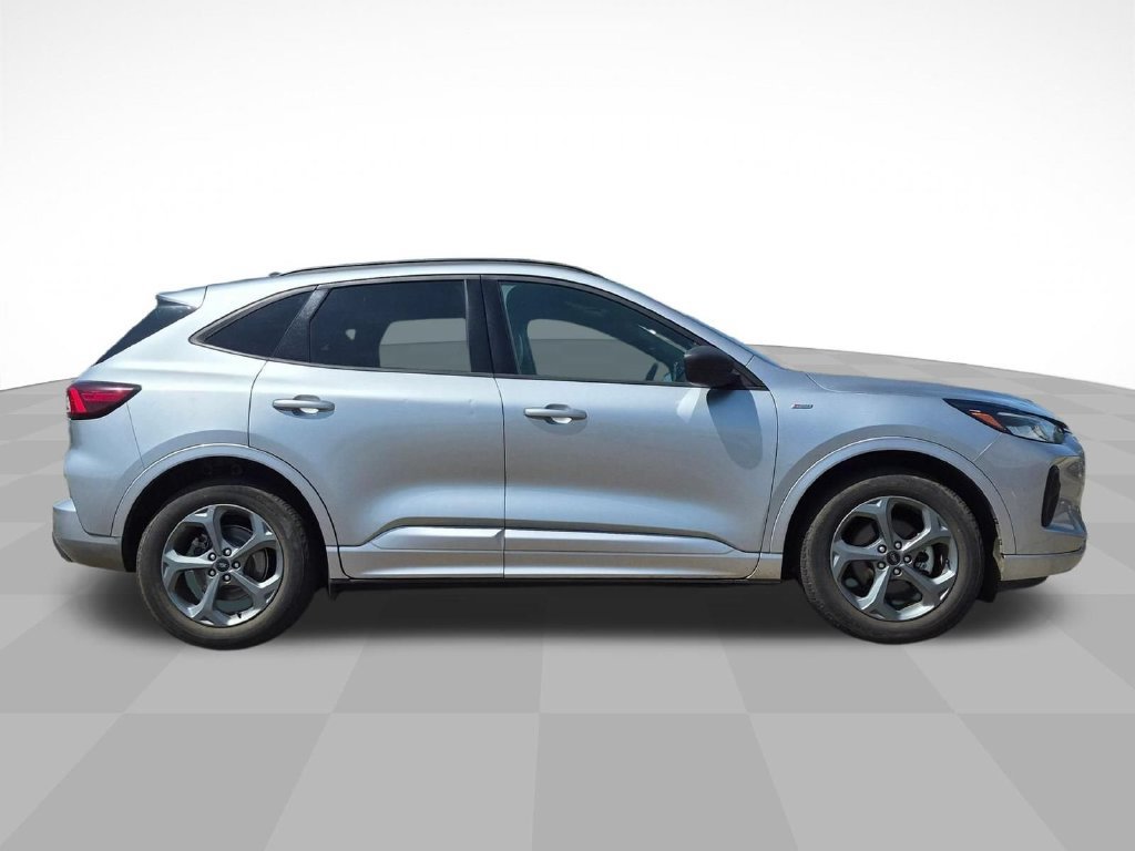 Used 2024 Ford Escape ST-Line FWD image 2