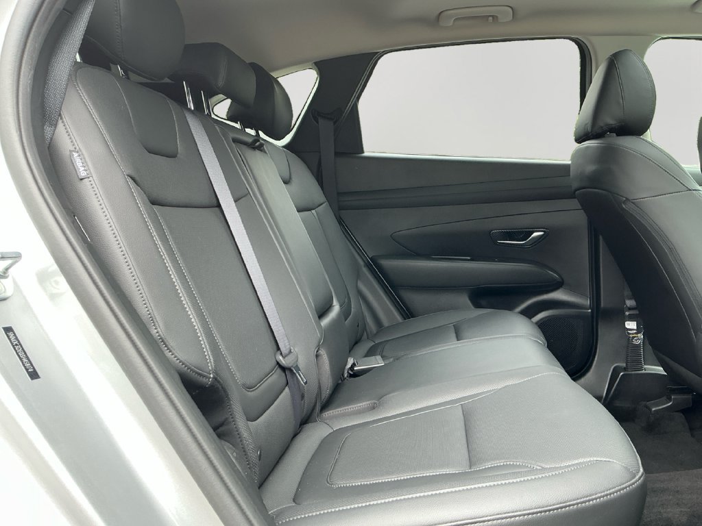 Used 2025 Hyundai Tucson SEL FWD image 13