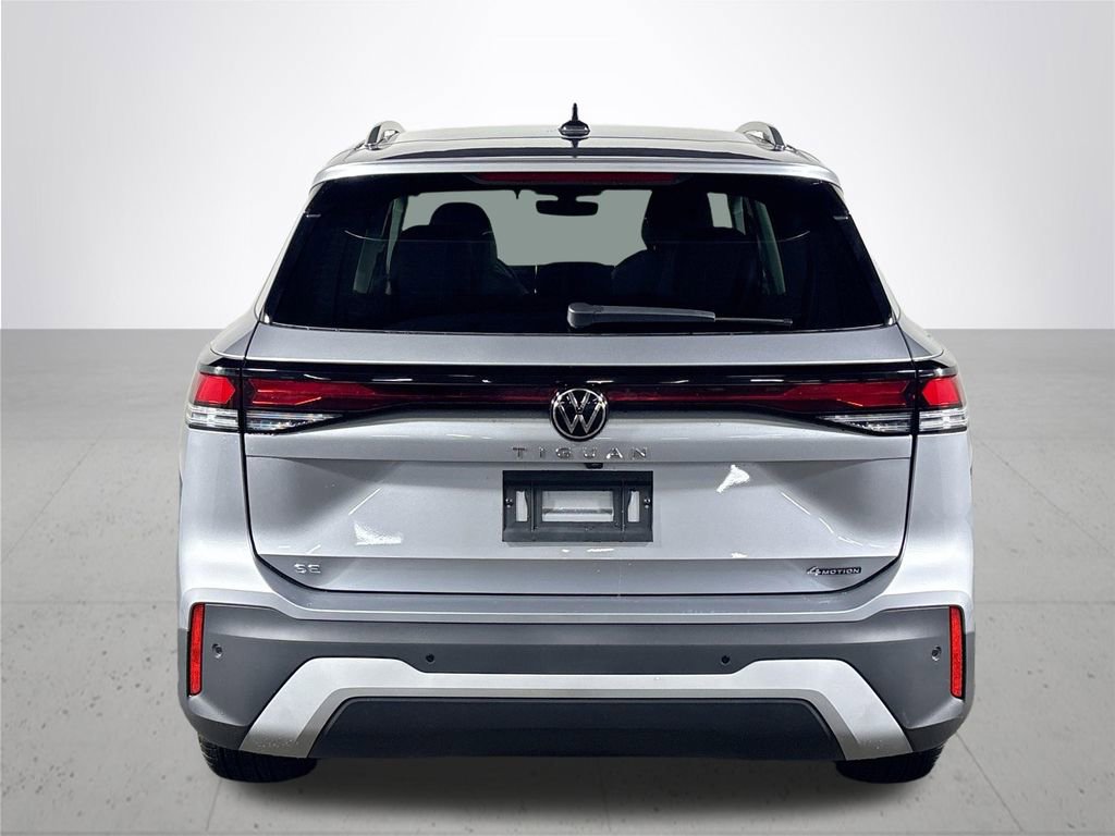New 2025 Volkswagen Tiguan SE image 7