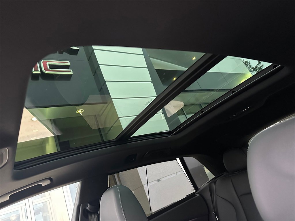 Used 2021 Audi Q8 Prestige w/ Prestige Package image 22