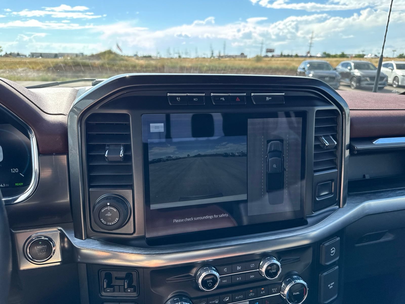 Used 2023 Ford F150 Lariat AWD/4WD image 30