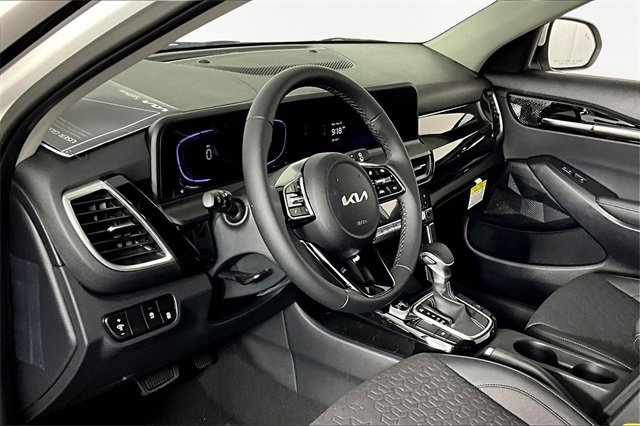 New 2026 Kia Seltos S image 8