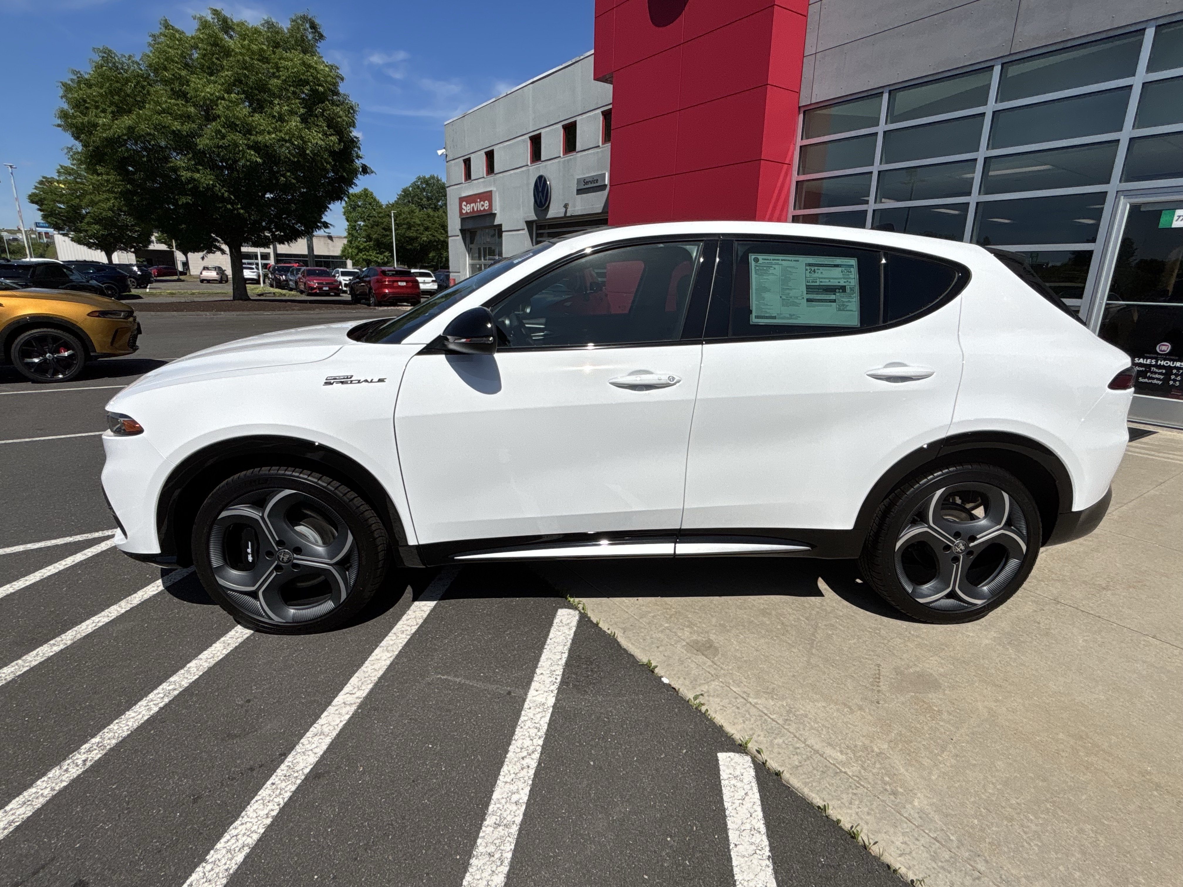 New 2026 Alfa Romeo Tonale AWD/4WD image 5