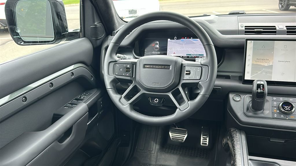 Certified 2025 Land Rover Defender 110 AWD/4WD image 26