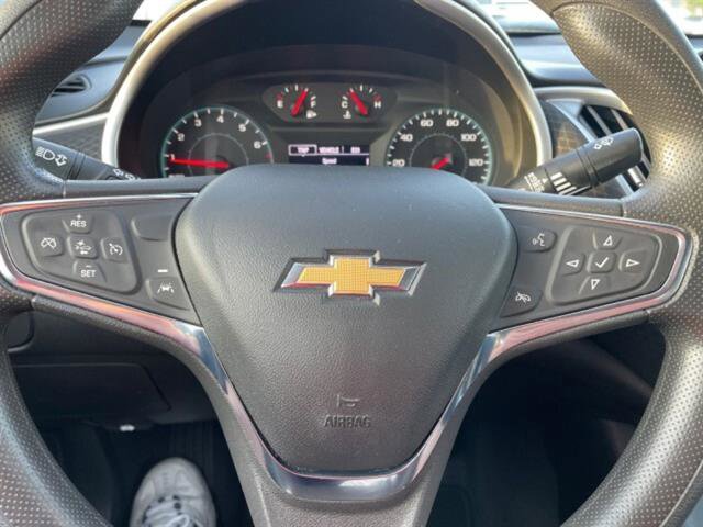 Used 2023 Chevrolet Malibu LT image 16
