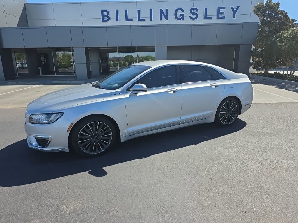 Used 2018 Lincoln MKZ Premiere FWD image 2