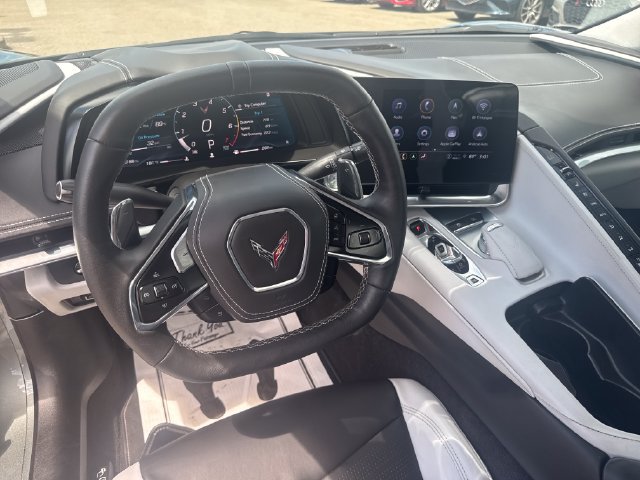 Used 2023 Chevrolet Corvette Stingray Premium Conv w/ Z51 Performance Package RWD image 16