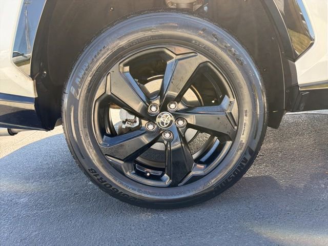 Used 2021 Toyota RAV4 XSE image 32