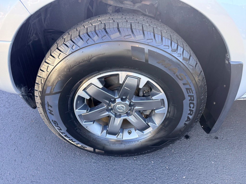 Used 2017 Nissan Frontier PRO-4X AWD/4WD image 17