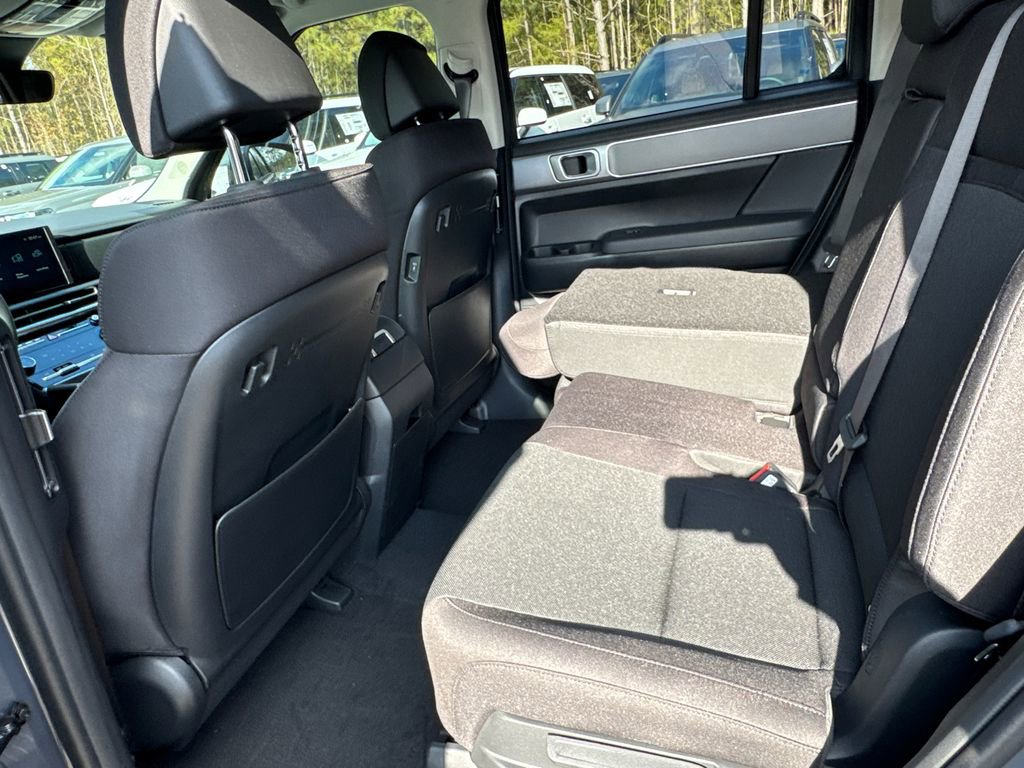 New 2026 Hyundai Santa Fe SE image 11