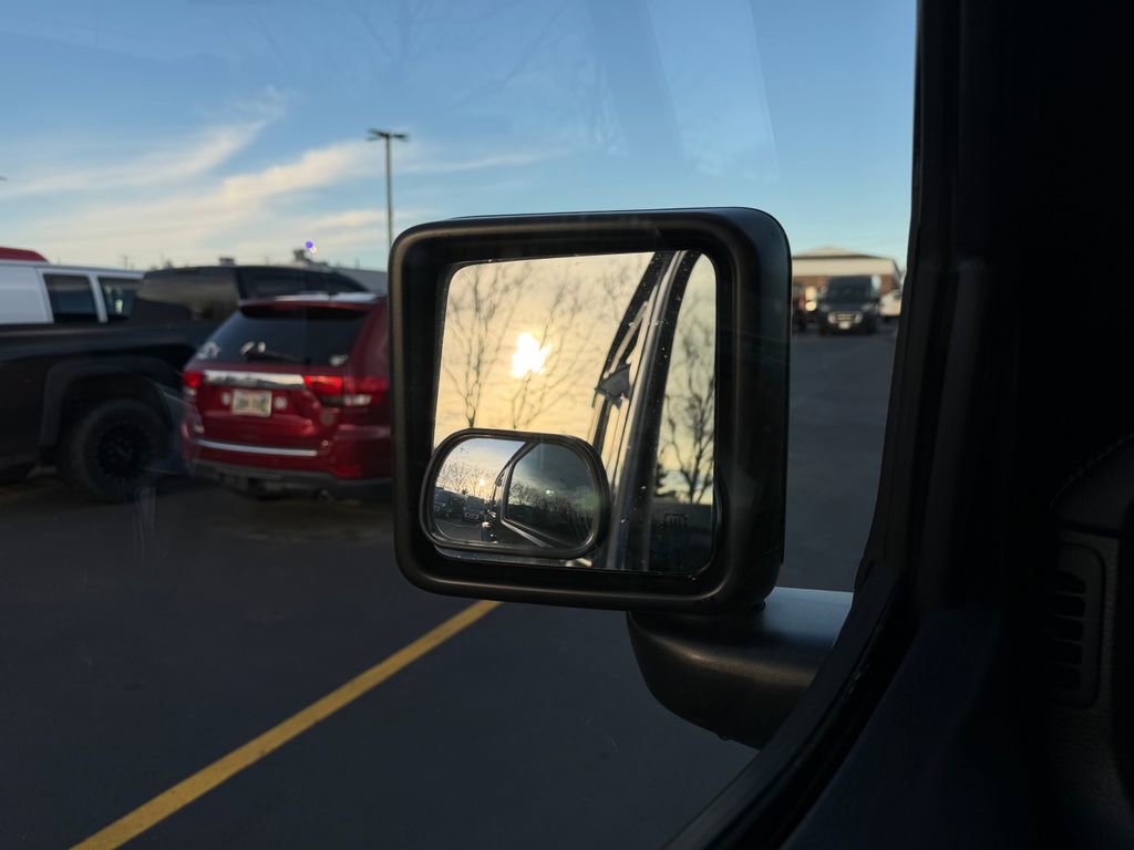 Used 2022 Jeep Wrangler Unlimited Sahara image 17