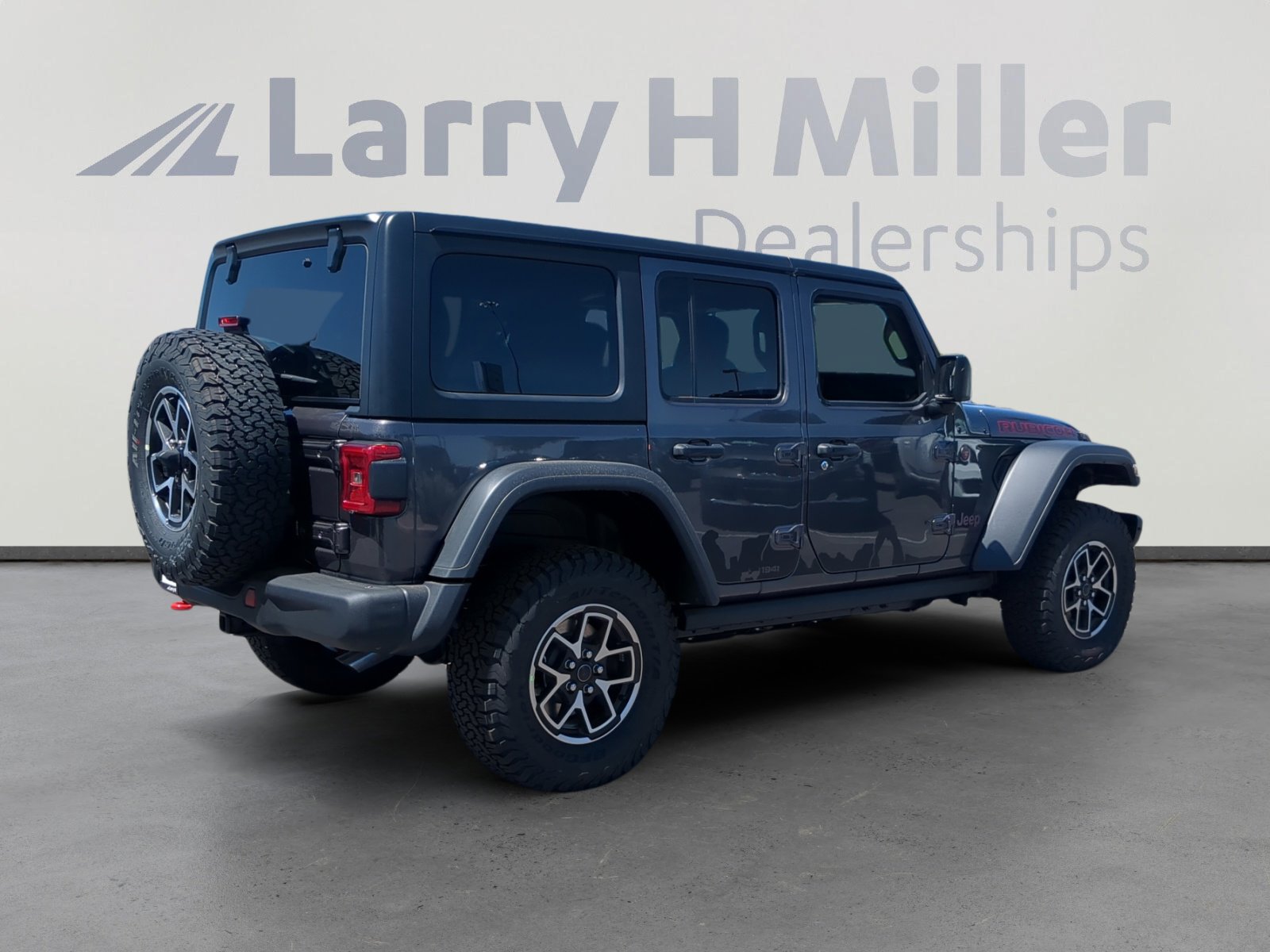 New 2025 Jeep Wrangler Unlimited Rubicon w/ Steel Bumper Group image 5