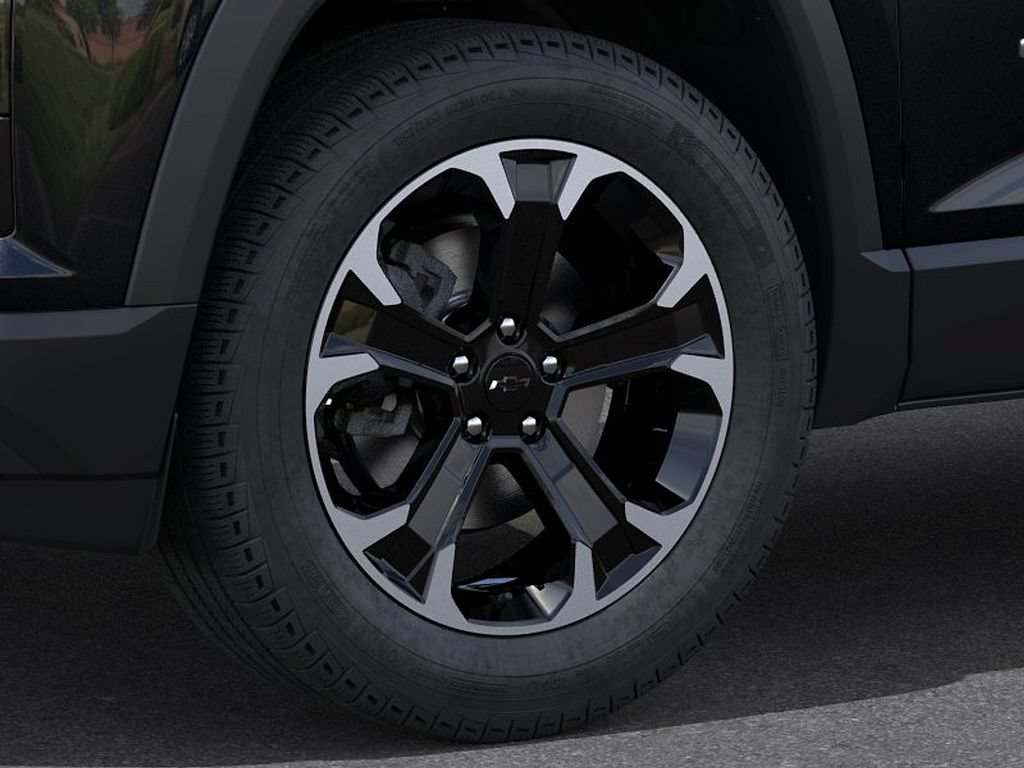 New 2026 Chevrolet Equinox LT w/ Safety and Technology Package FWD image 9