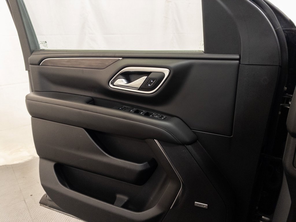 Used 2023 Chevrolet Tahoe LT w/ Luxury Package image 31