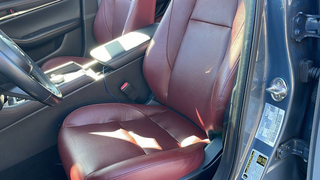 Used 2023 MAZDA MAZDA3 s image 13