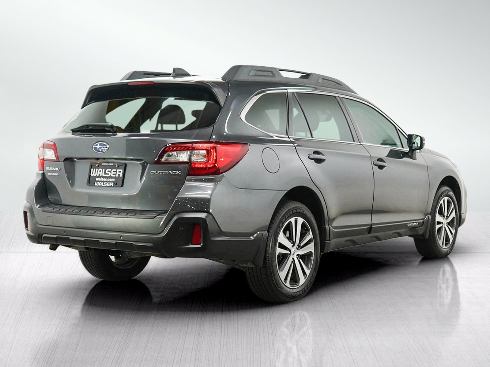 Used 2018 Subaru Outback 2.5i Limited AWD/4WD image 5