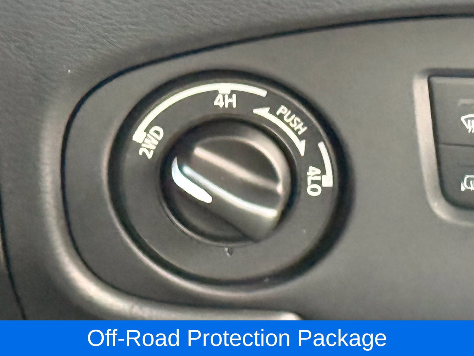 Used 2023 Nissan Frontier PRO-4X w/ Pro Convenience Package AWD/4WD image 25