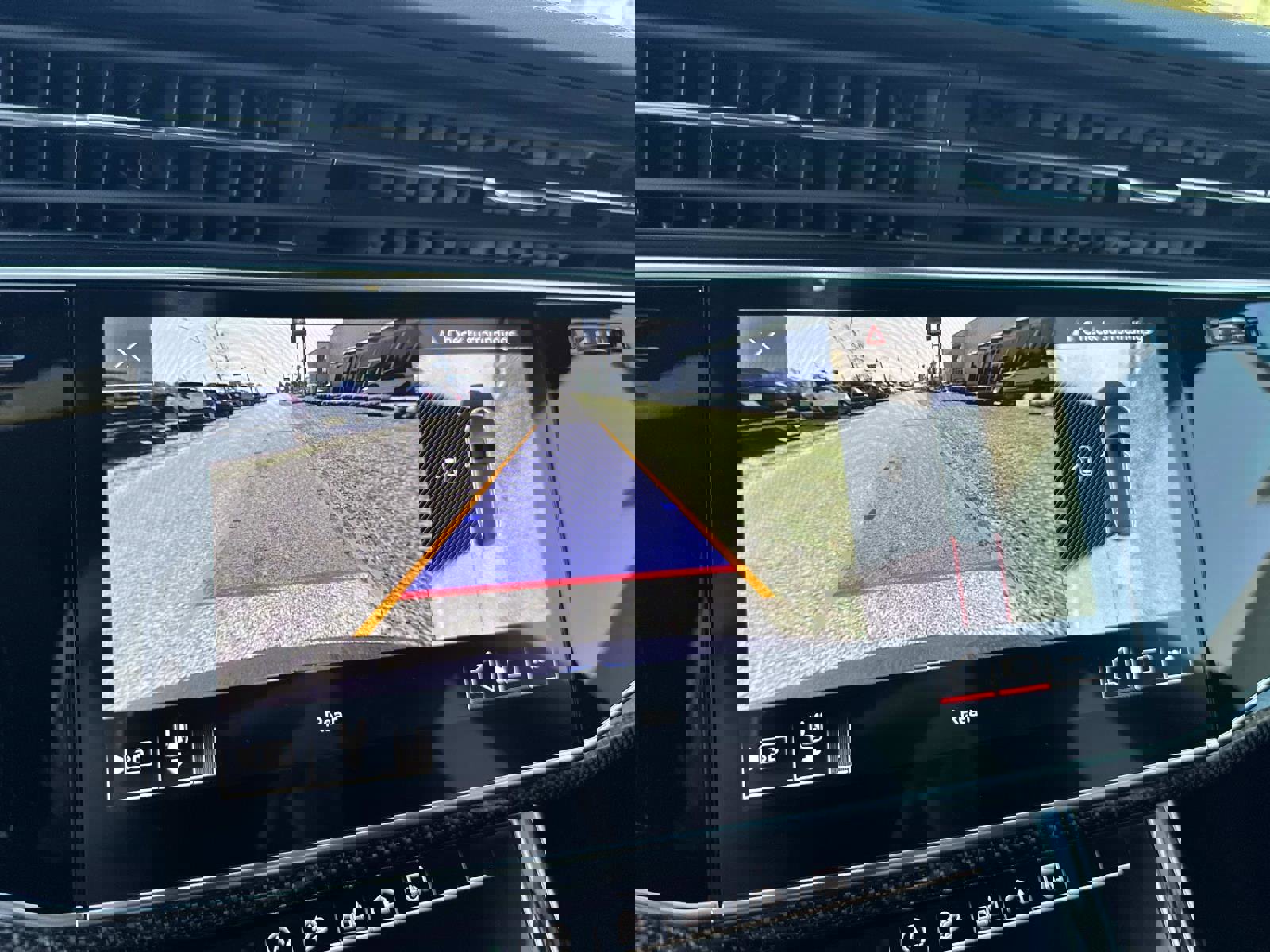 Used 2020 Audi SQ8 Premium Plus w/ Driver Assistance Package image 28