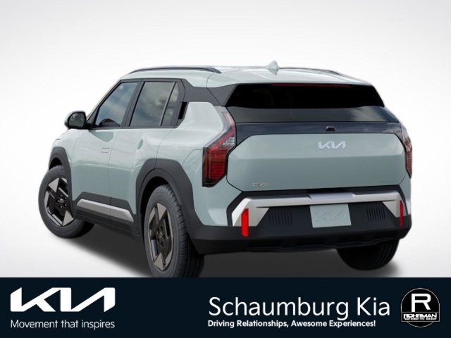 New 2027 Kia EV3 Wind FWD image 4