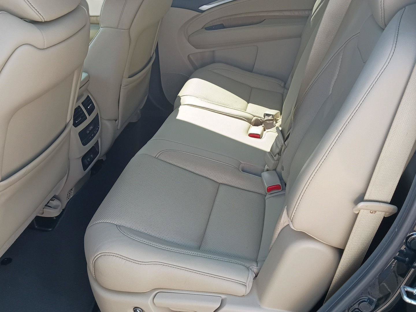 Used 2019 Acura MDX w/ Technology Package FWD image 12