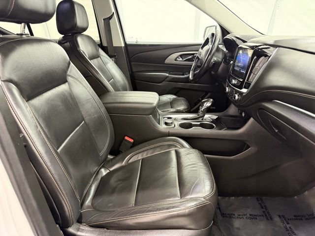 Used 2021 Chevrolet Traverse RS image 26