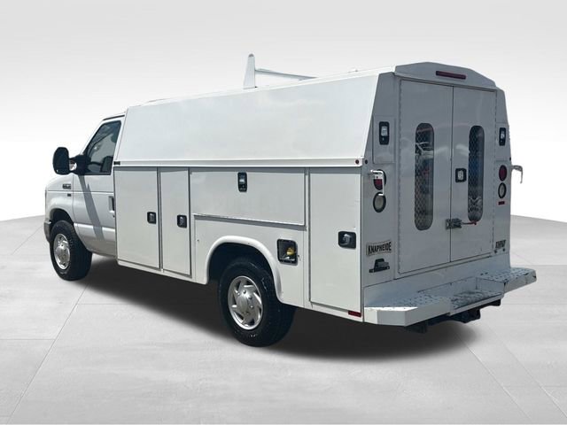 Used 2017 Ford E-350 and Econoline 350 Super Duty image 6