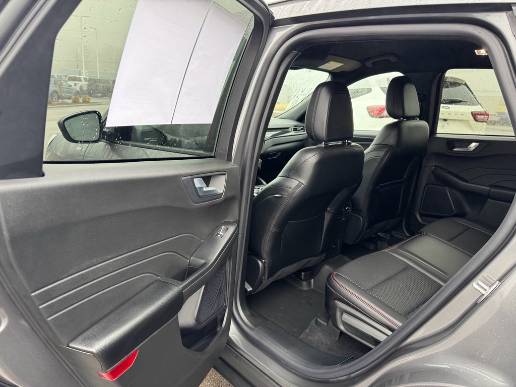 Used 2024 Ford Escape ST-Line w/ Tech Pack #1 AWD/4WD image 22