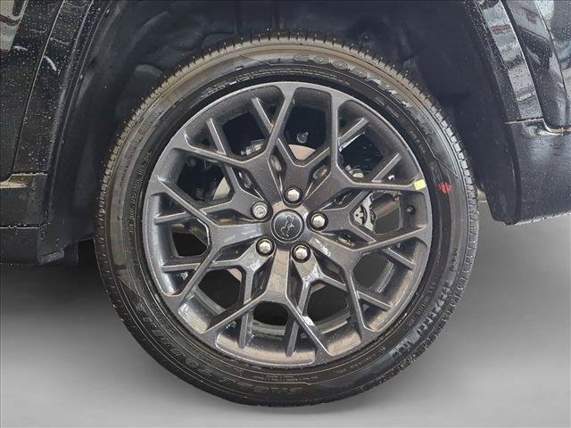 New 2027 Jeep Grand Cherokee Summit AWD/4WD image 10
