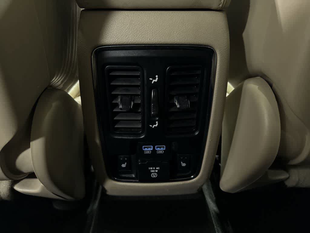 Used 2015 Jeep Grand Cherokee Limited image 31